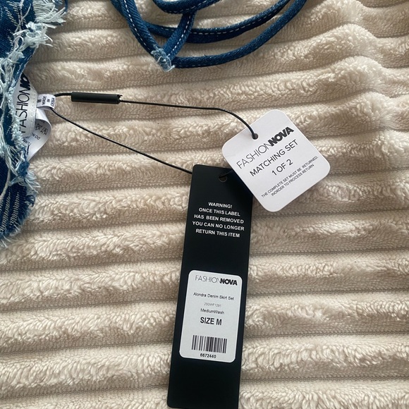 Brand New - Medium Wash Denim Set - Picture 4 of 7